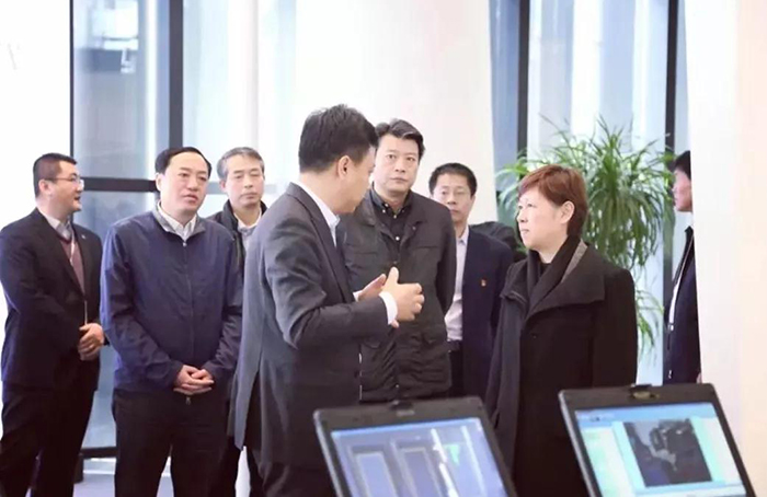 齊靜部長考察OBE科技集團